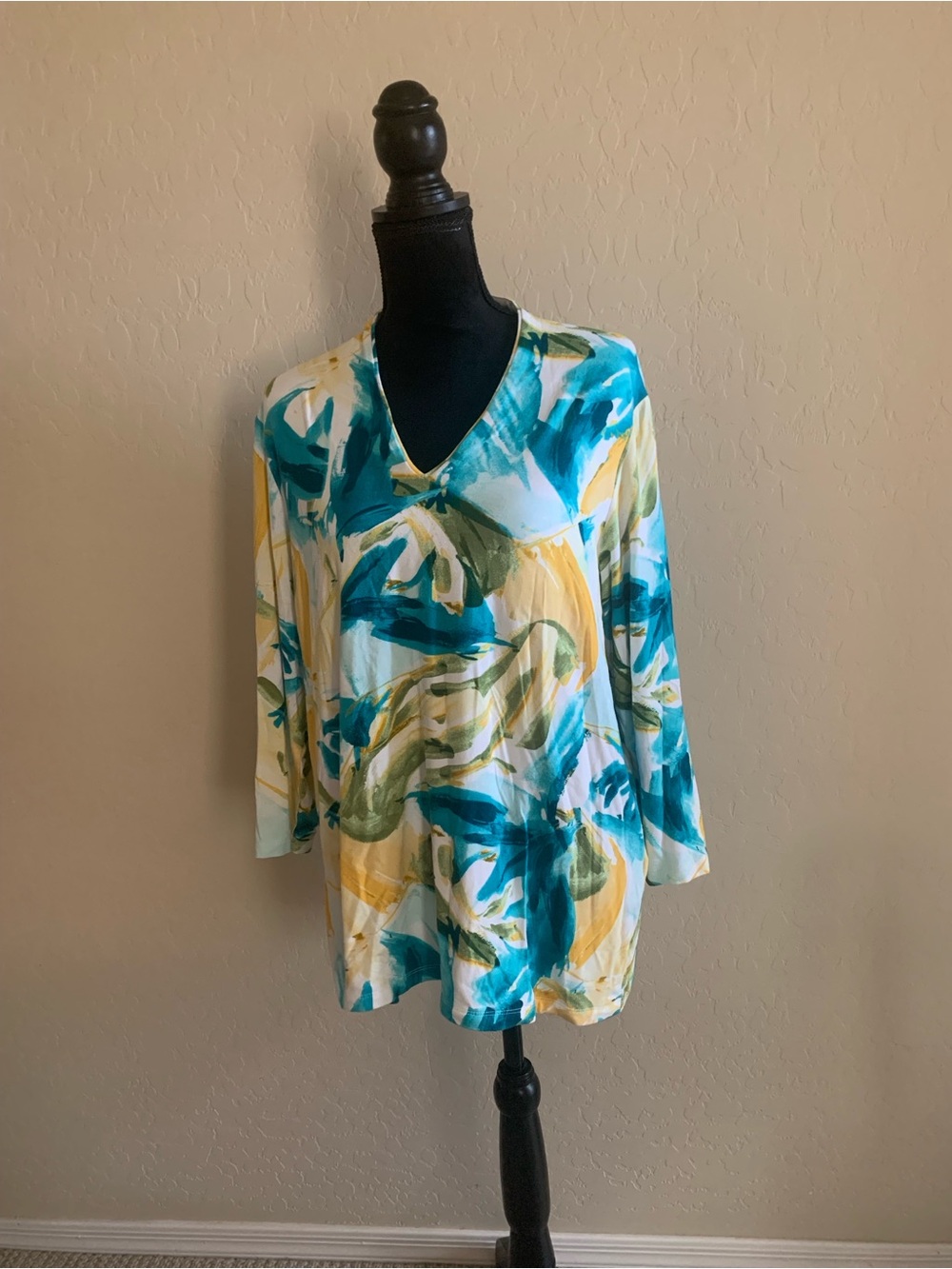 Chico's V-Neck Brushstroke Tunic in Teal, Yellow & White
